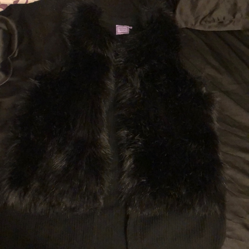 Fur vest